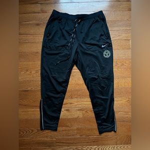 Nike 2022 Chicago Marathon Joggers